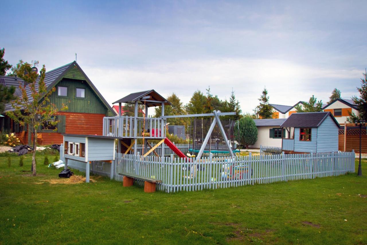 Bajeczny Dworek Karwia Exterior photo